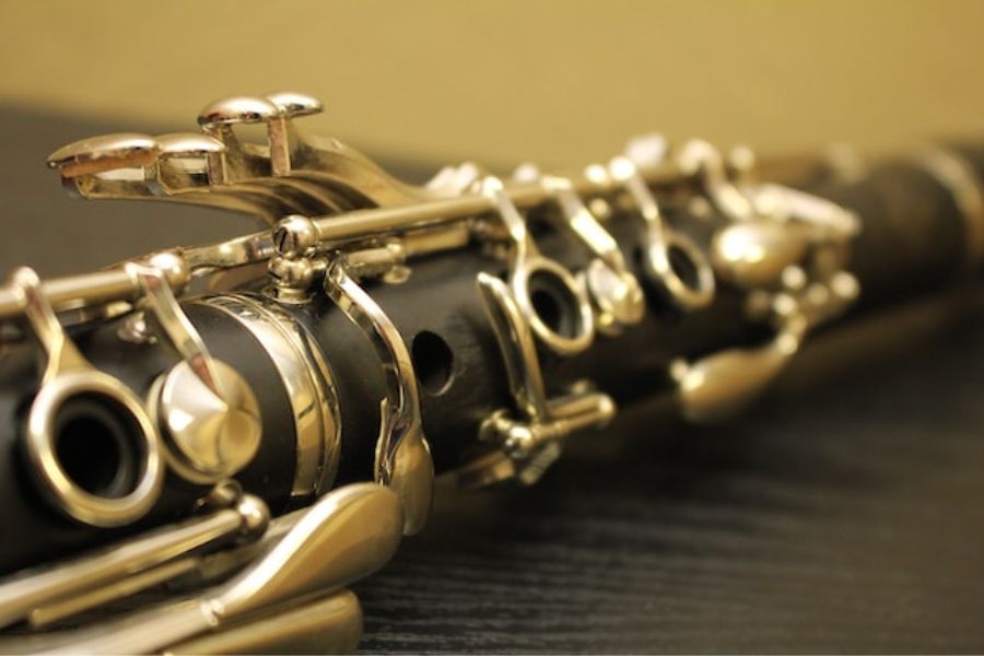 Why the Oboe Is So Difficult to Play - Explained